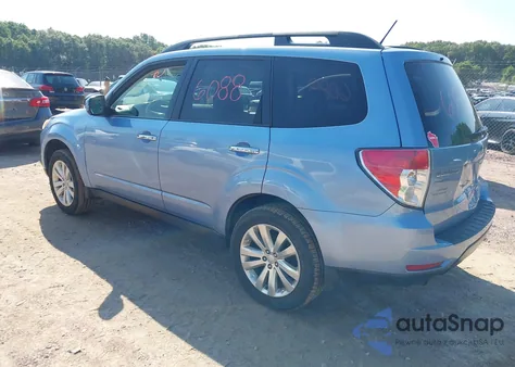 2011 Subaru Forester 2.5X Premium из США, поврежденный, VIN JF2SHBDC1BH735013